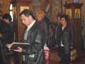 Певеца Георги Петров чете апостолското четиво